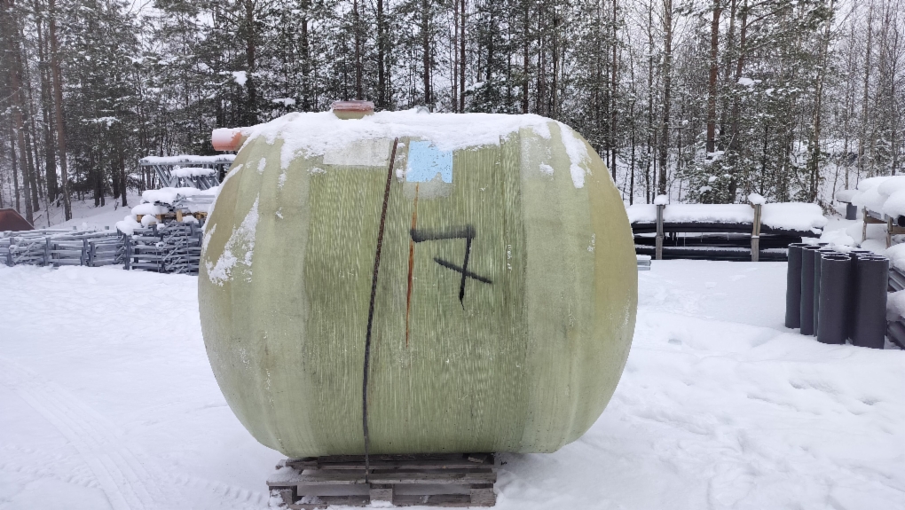 Lapsek Oy - Lasikuitu lokasäiliöt 4-7,5 kuutiota